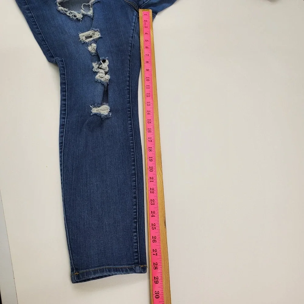Torrid Womens 24T Distressed Bombshell Skinny Jeans Blue Premium Stretch Denim‎